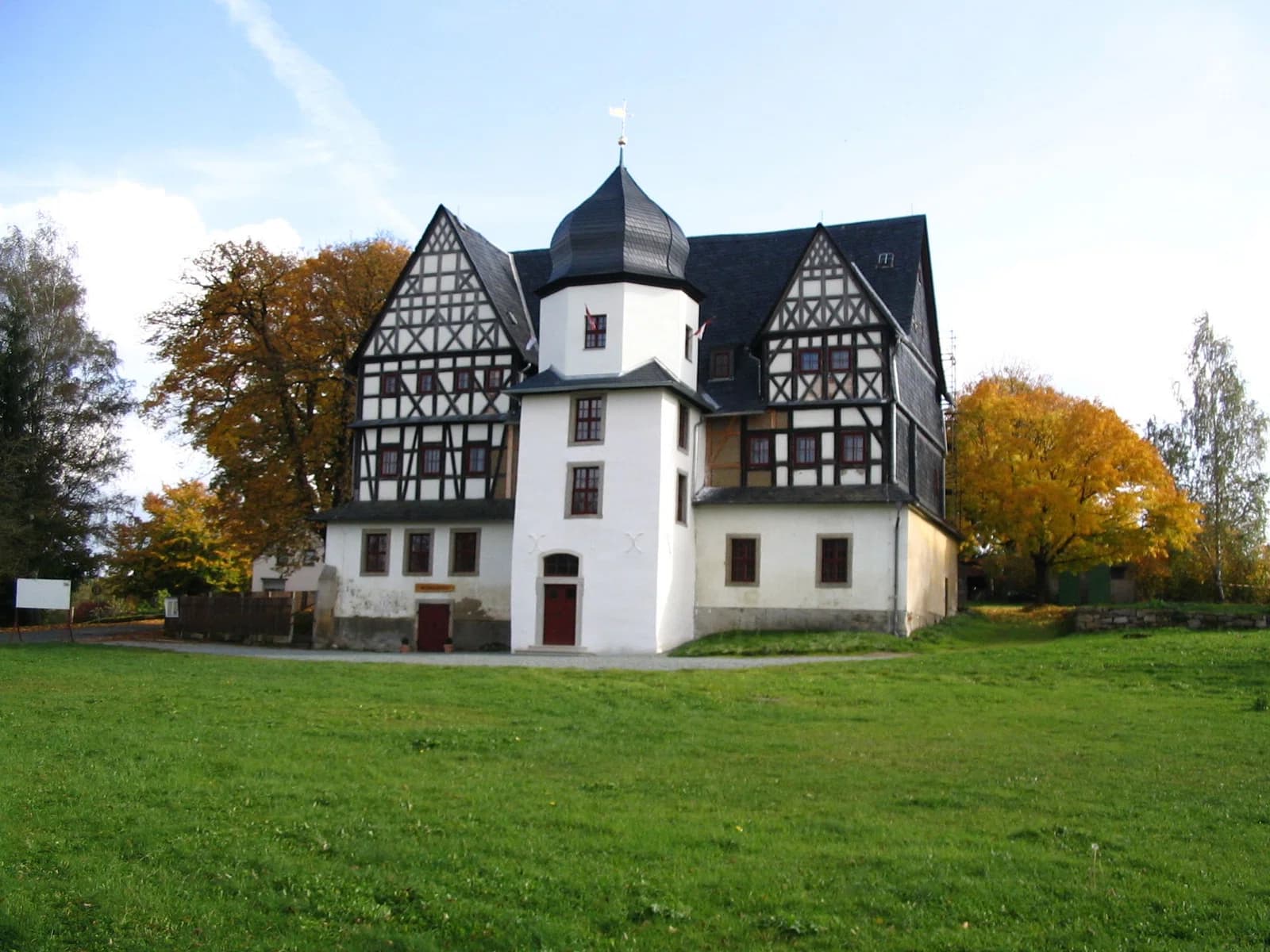 Treuen