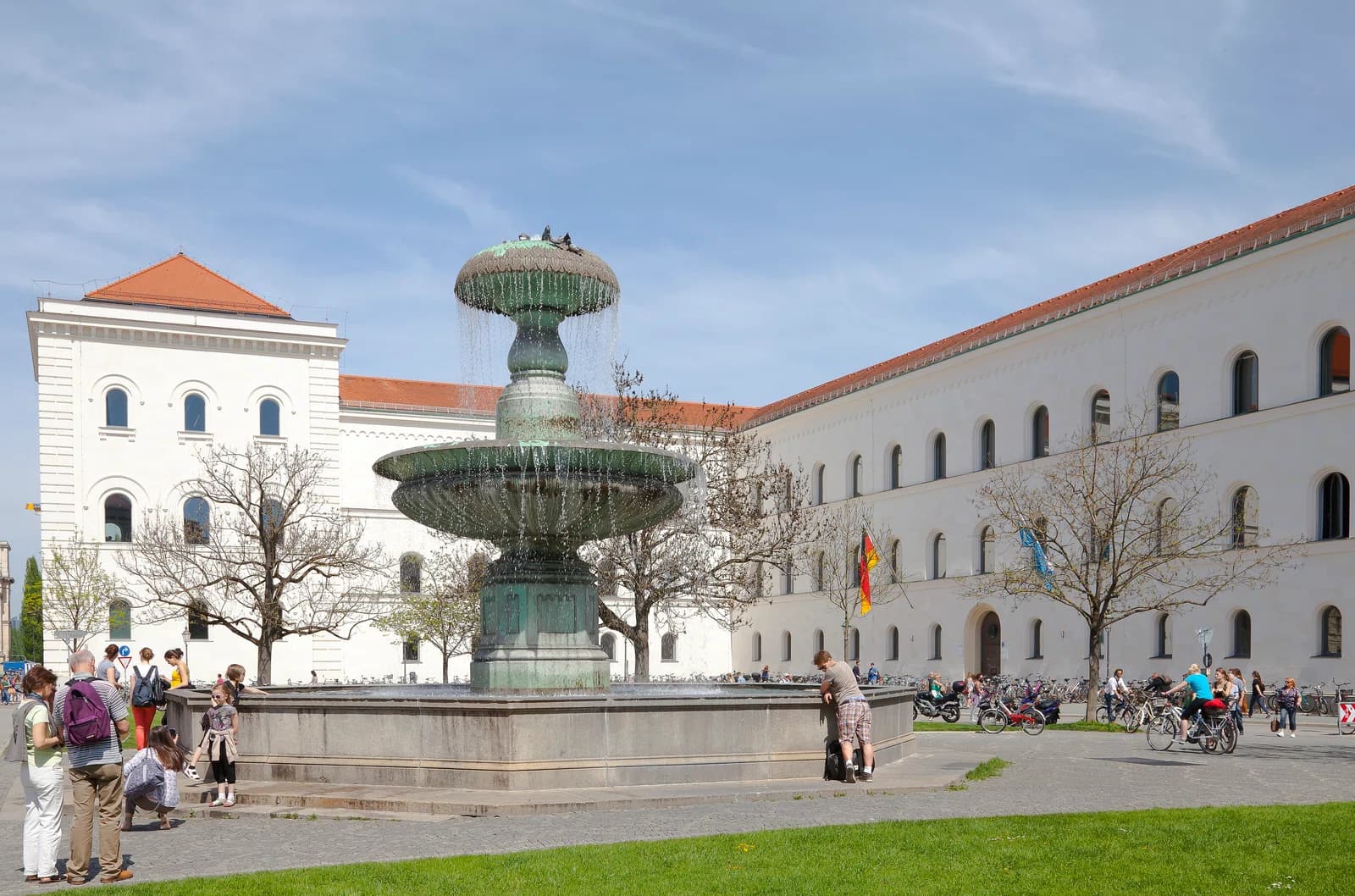Ludwig-Maximilians-Universität München