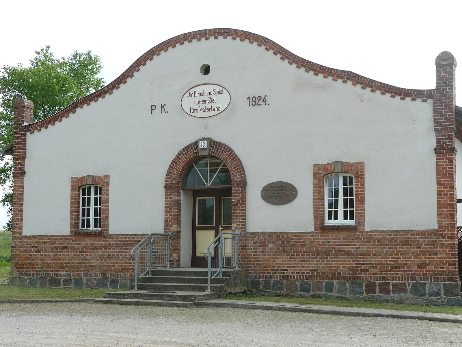 Klein Luckow