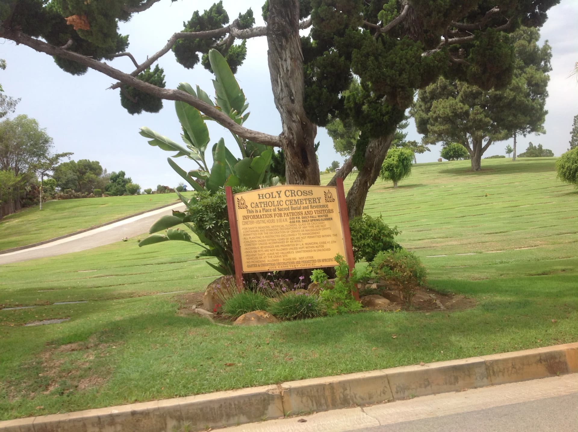 Holy Cross Cemetery