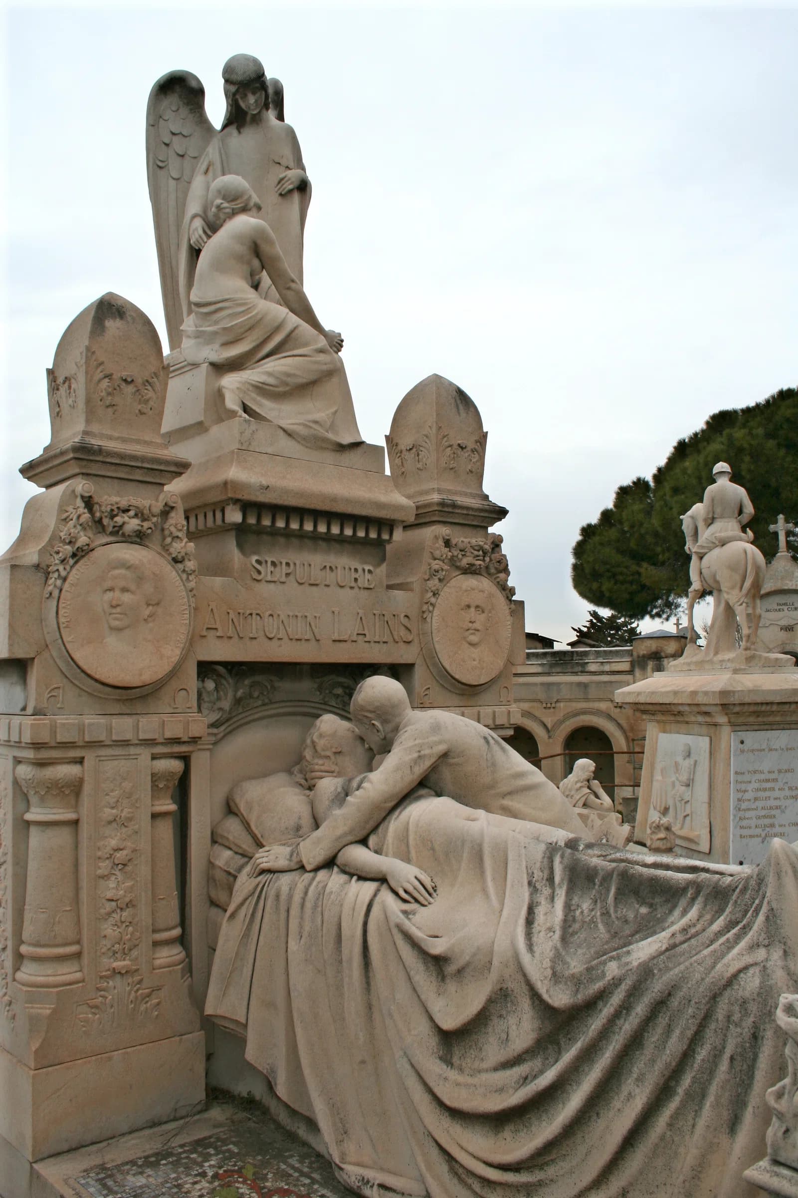 Saint Pierre Cemetery