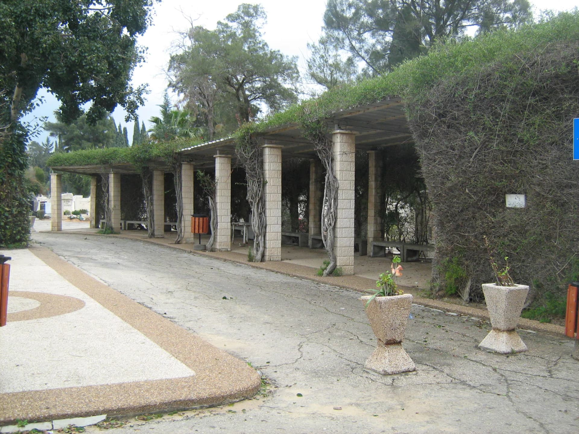 Kiryat Shaul Cemetery