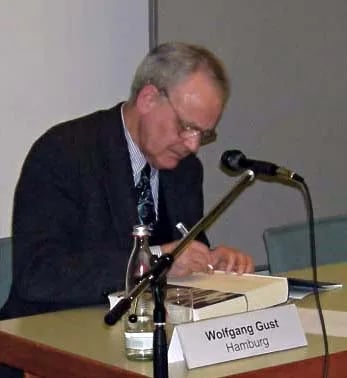 Porträt von Wolfgang Gust (1935–2026) – Gedenkseite