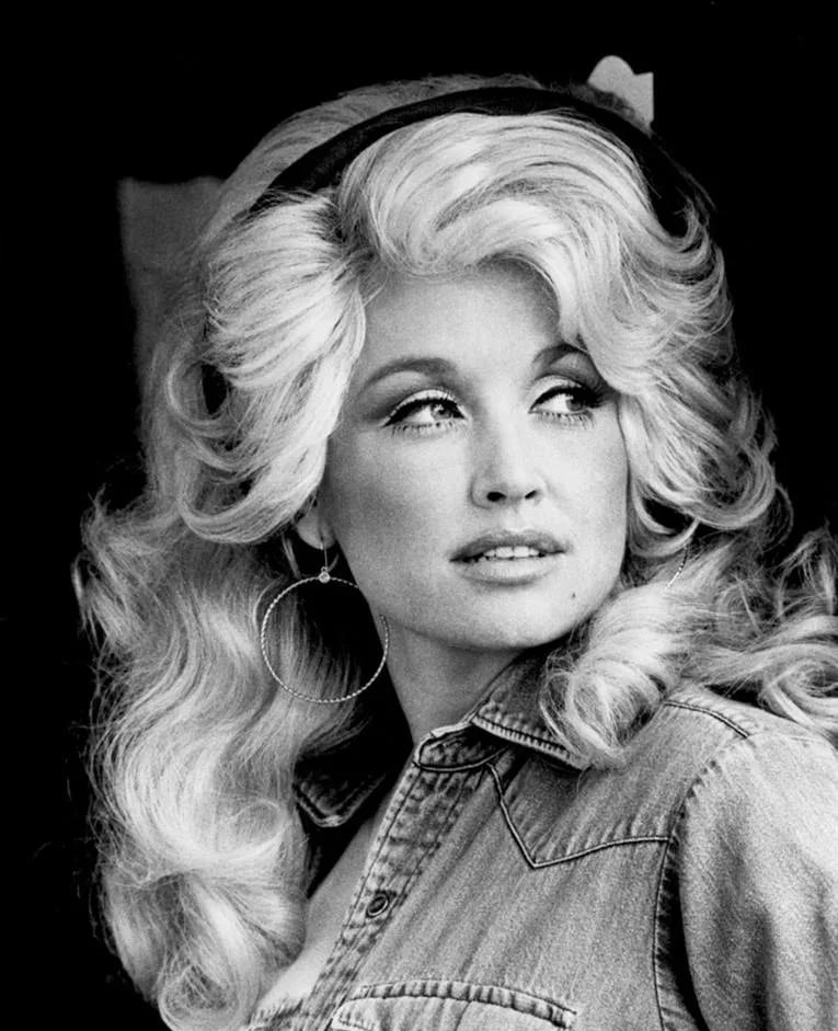 Portrait of Dolly Parton (1946–2026) – memorial page