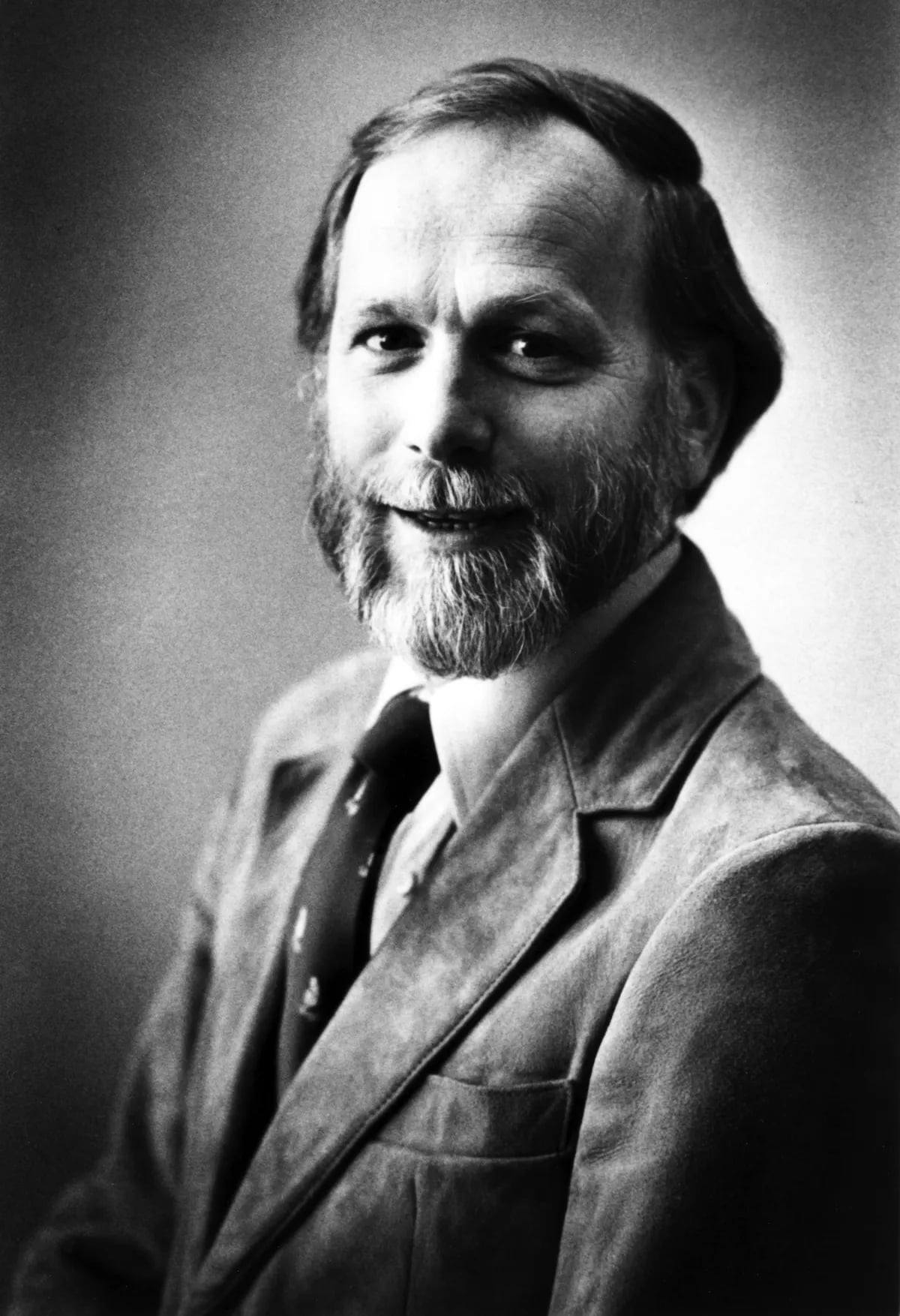 Porträt von John Michael Bishop (1936–2026) – Gedenkseite