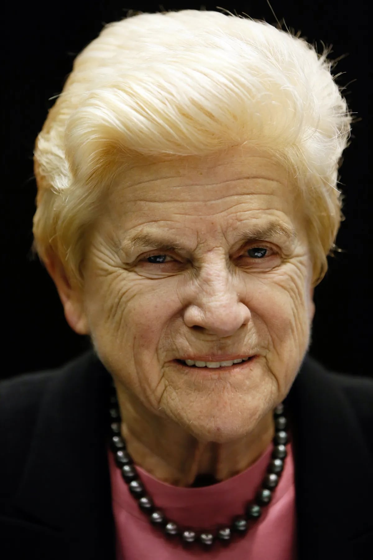 Porträt von Colette Flesch (1937–2026) – Gedenkseite