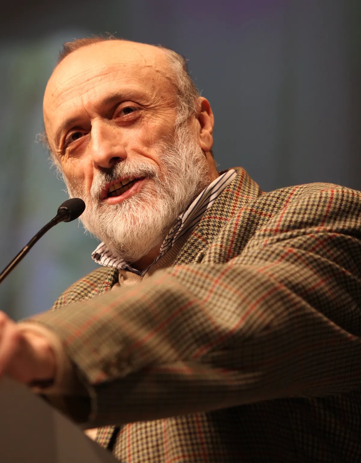 Porträt von Carlo Petrini (1943–2026) – Gedenkseite