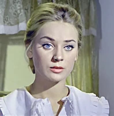 Geneviève Grad (née Geneviève Gabrielle Grad)