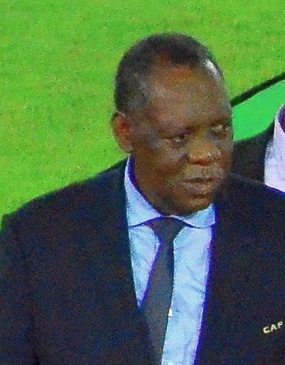 Porträt von Issa Hayatou (1946–2024) – Gedenkseite