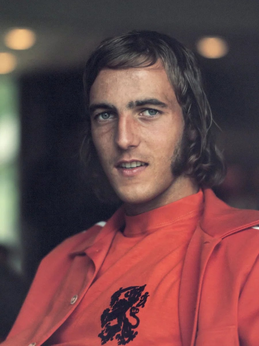 Portrait of Johan Neeskens (1951–2024) – memorial page