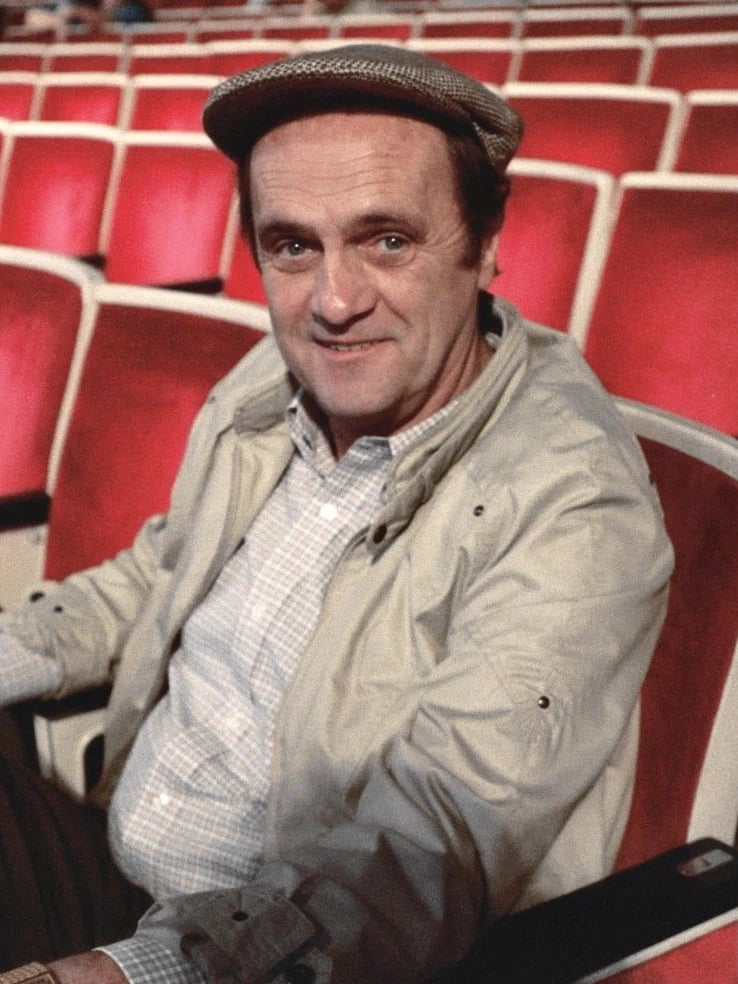 Portrait of Bob Newhart (1929–2024) – memorial page
