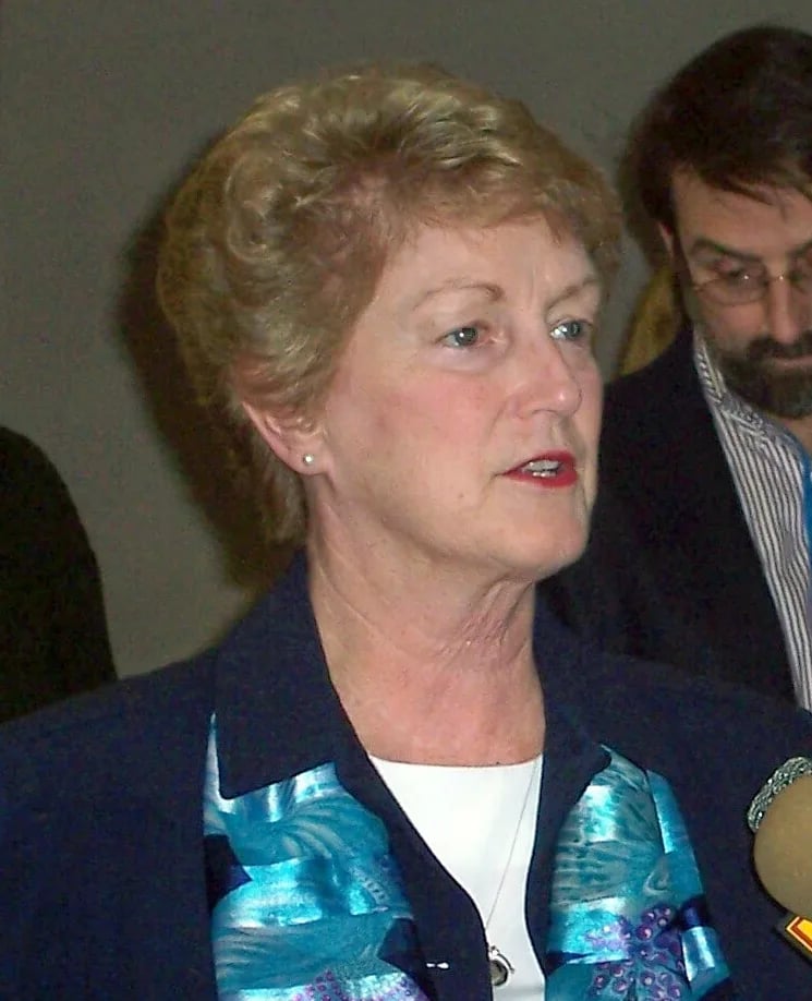 Portrait of M. Jodi Rell (1946–2024) – memorial page