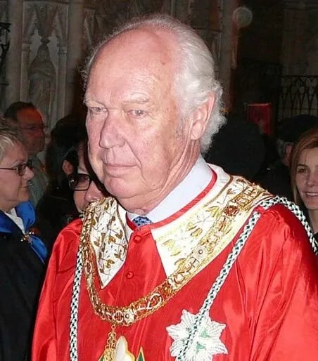 Portrait of Prinz Viktor Emanuel, Prinz von Naple (1937–2024) – memorial page