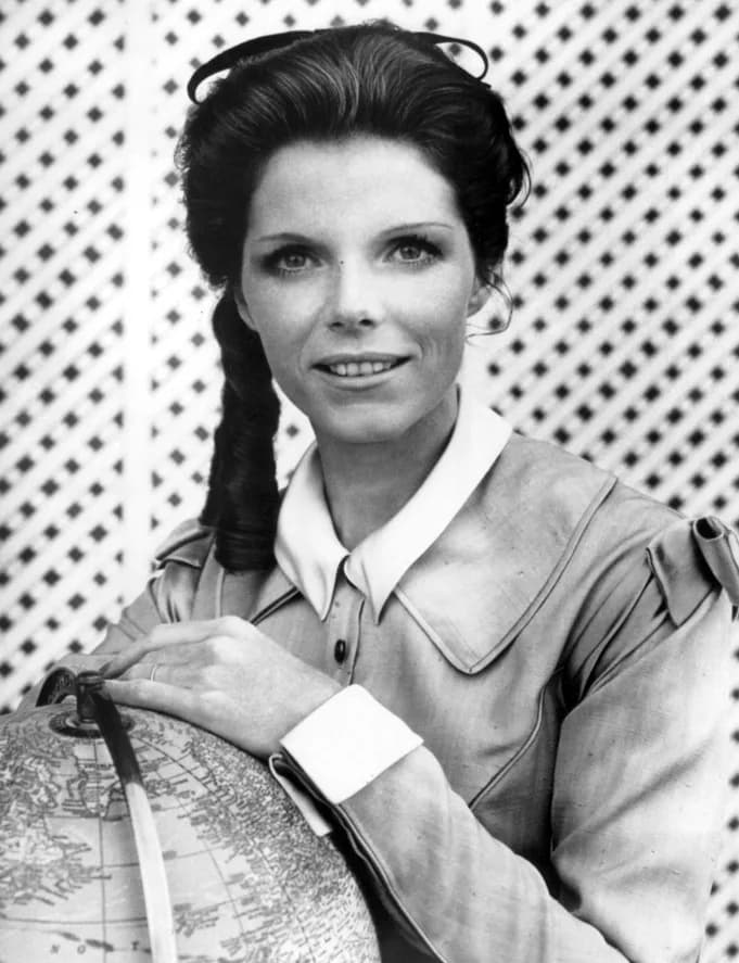 Samantha Eggar (née Victoria Louise Samantha Marie Elizabeth Therese Eggar)