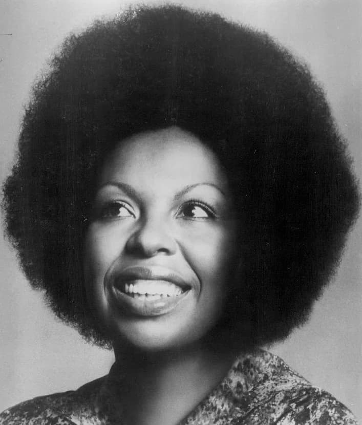 Roberta Flack (née Roberta Cleopatra Flack)