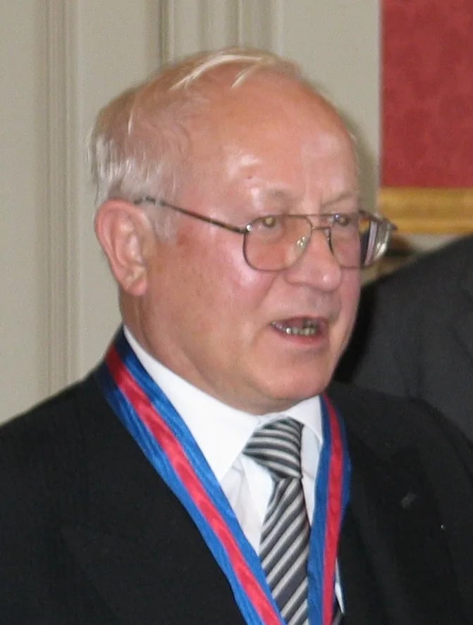 Portrait of Oleg Antonowitsch Gordijewski (1938–2025) – memorial page