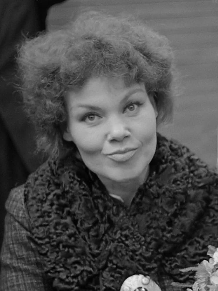 Cleo Laine (née Clementine Dinah Hitching)