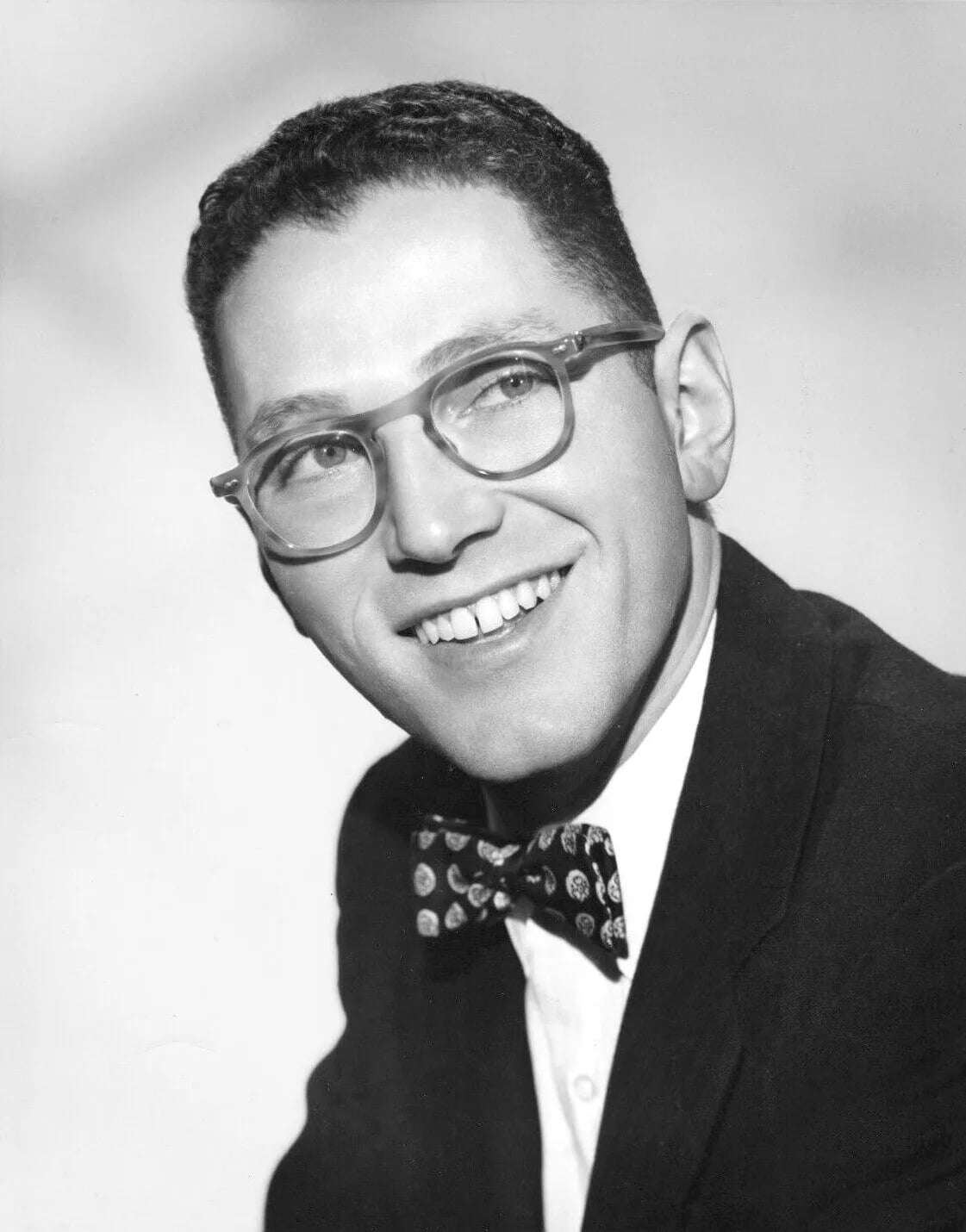 Portrait of Tom Lehrer (1928–2025) – memorial page