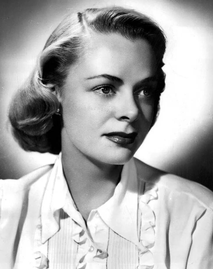 Portrait of June Lockhart (1925–2025) – memorial page