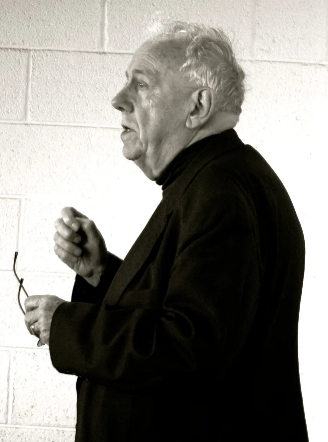 Portrait of Alasdair MacIntyre (1929–2025) – memorial page