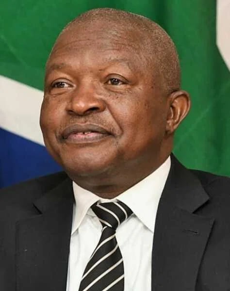 Portrait of David Dabede Mabuza (1960–2025) – memorial page