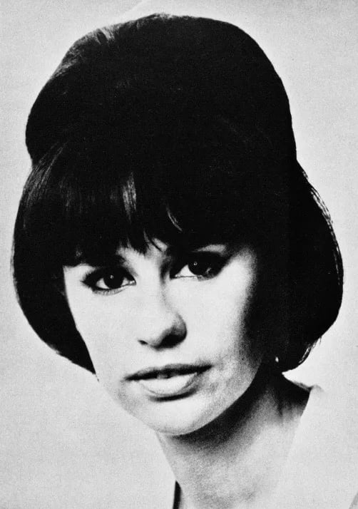 Portrait of Astrud Gilberto (1940–2023) – memorial page