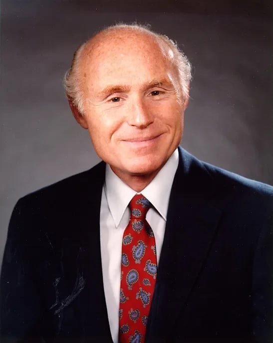 Portrait of Herb Kohl (1935–2023) – memorial page