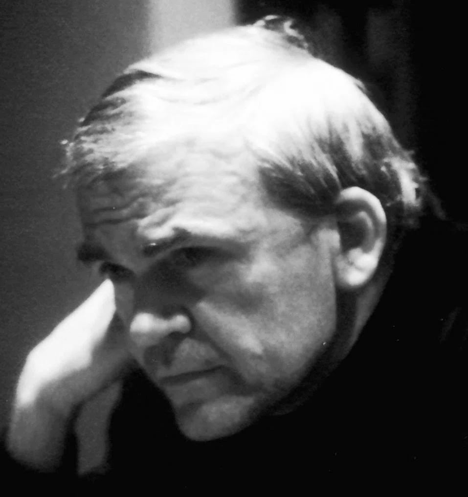 Porträt von Milan Kundera (1929–2023) – Gedenkseite