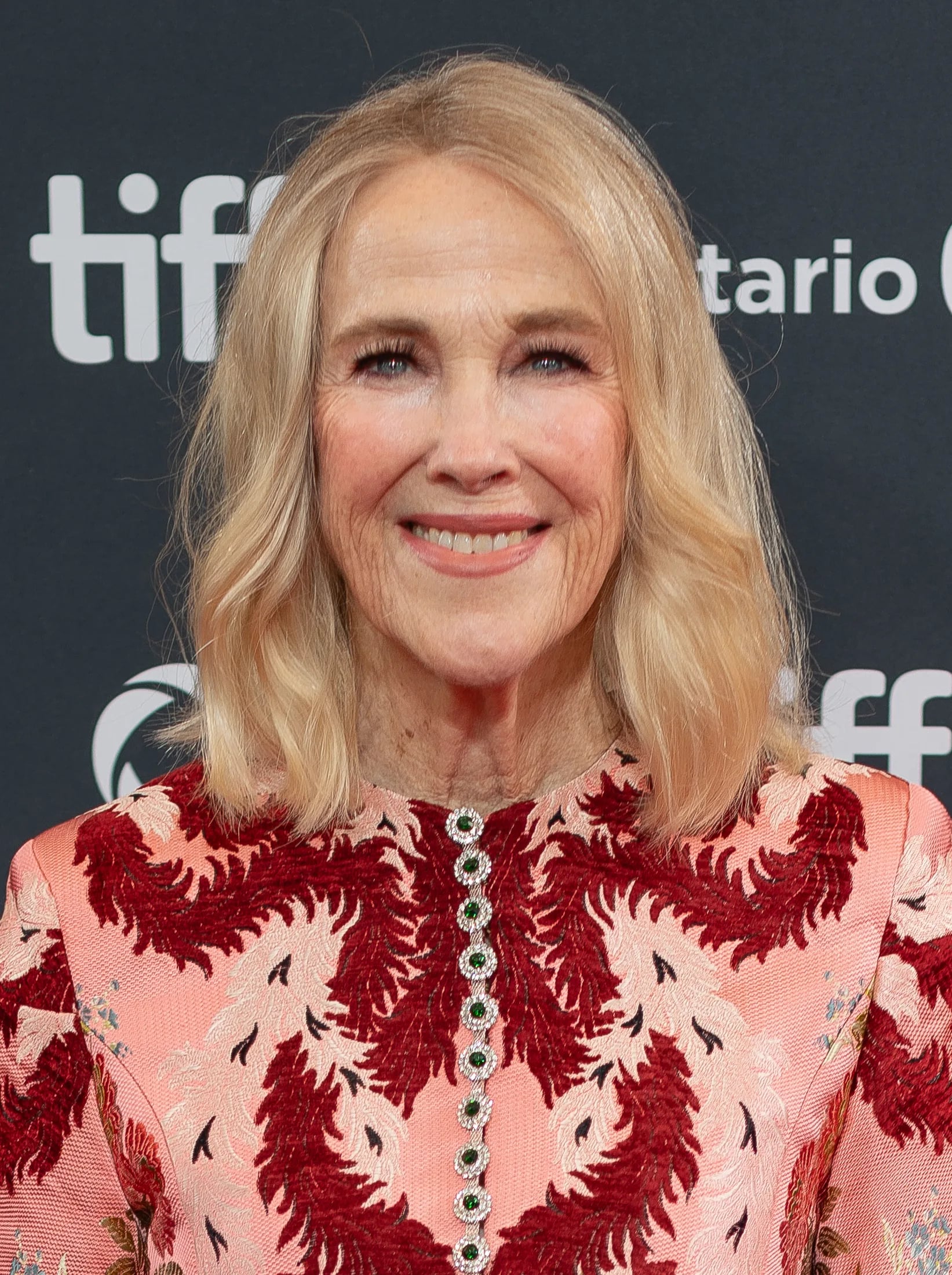 Portrait of Catherine O’Hara (1954–2026) – memorial page