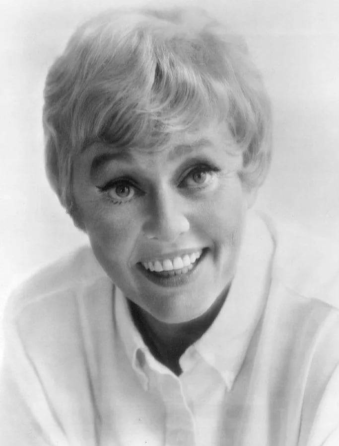 Porträt von Pat Carroll (1927–2022) – Gedenkseite