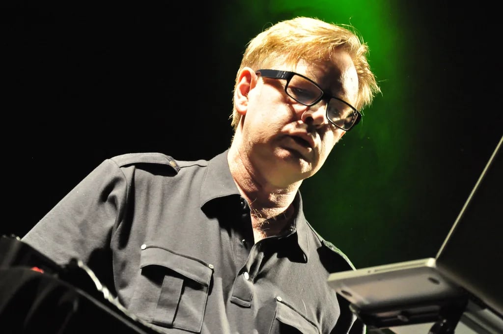 Porträt von Andrew Fletcher (1961–2022) – Gedenkseite