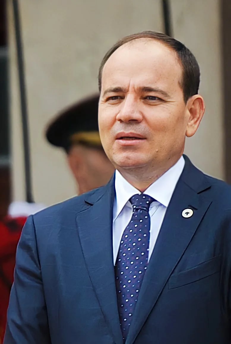 Portrait of Bujar Nishani (1966–2022) – memorial page