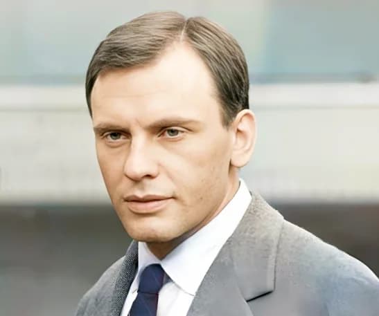 Jean-Louis Trintignant (née Jean Louis Xavier Trintignant)