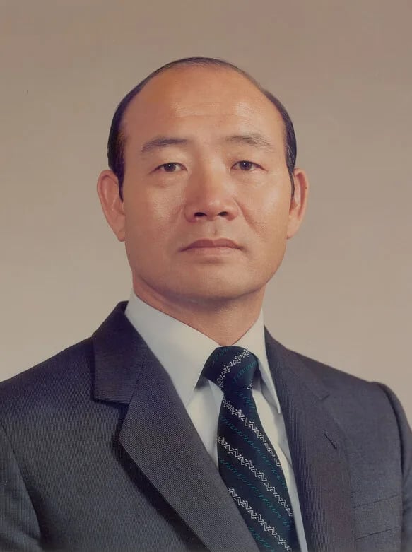 Portrait of Chun Doo-hwan (1931–2021) – memorial page
