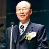 Portrait of David Yonggi Cho (1936–2021) – memorial page