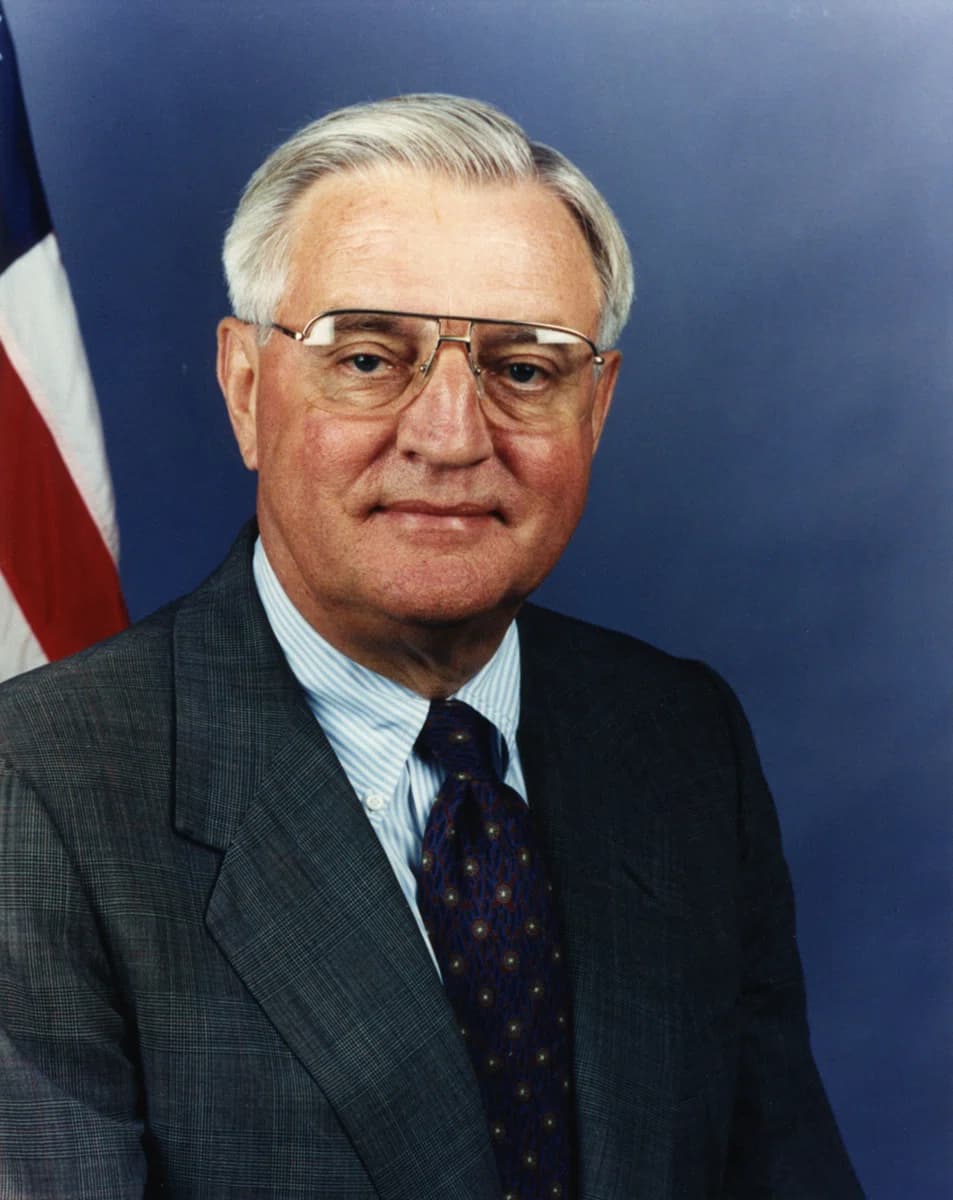Walter Mondale (née Walter Frederick Mondale)