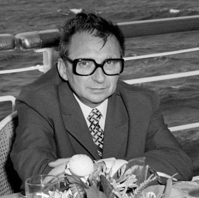 Portrait of Ion Mihai Pacepa (1928–2021) – memorial page