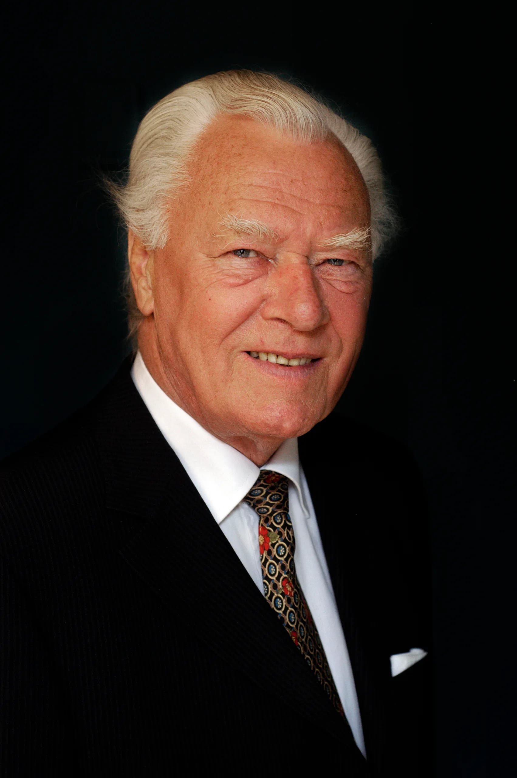 Portrait of Poul Schlüter (1929–2021) – memorial page