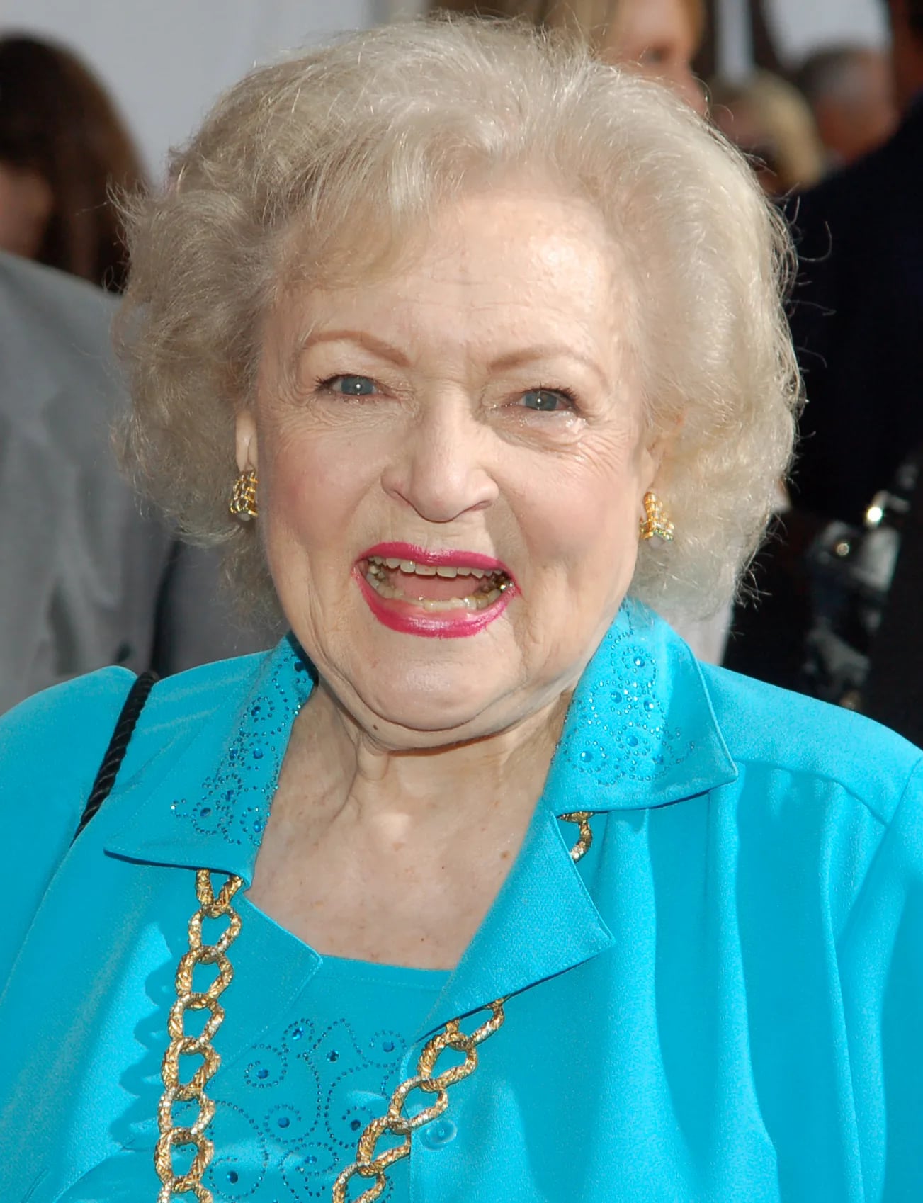 Portrait of Betty White (1922–2021) – memorial page