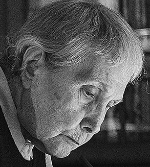 Portrait of Adalet Ağaoğlu (1929–2020) – memorial page