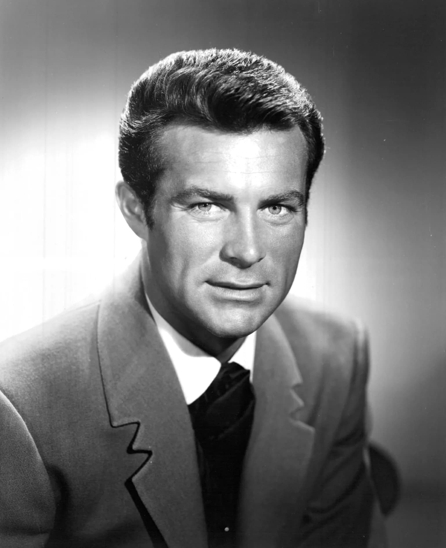 Robert Conrad (nΓ©e Konrad Robert Falkowski)