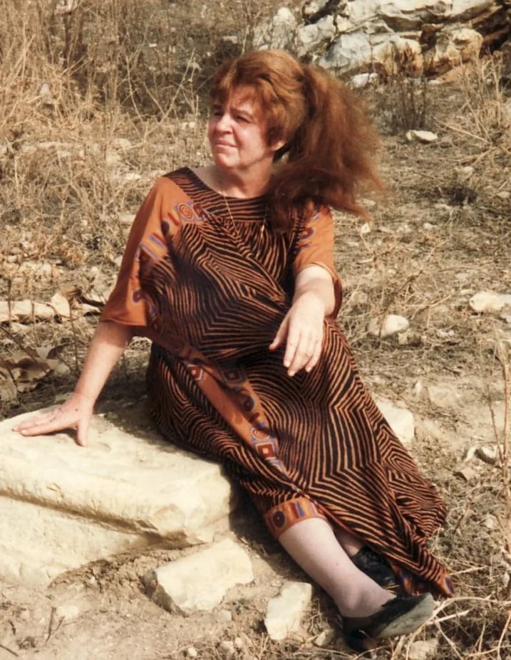 Portrait of Bettina Heinen-Ayech (1937–2020) – memorial page