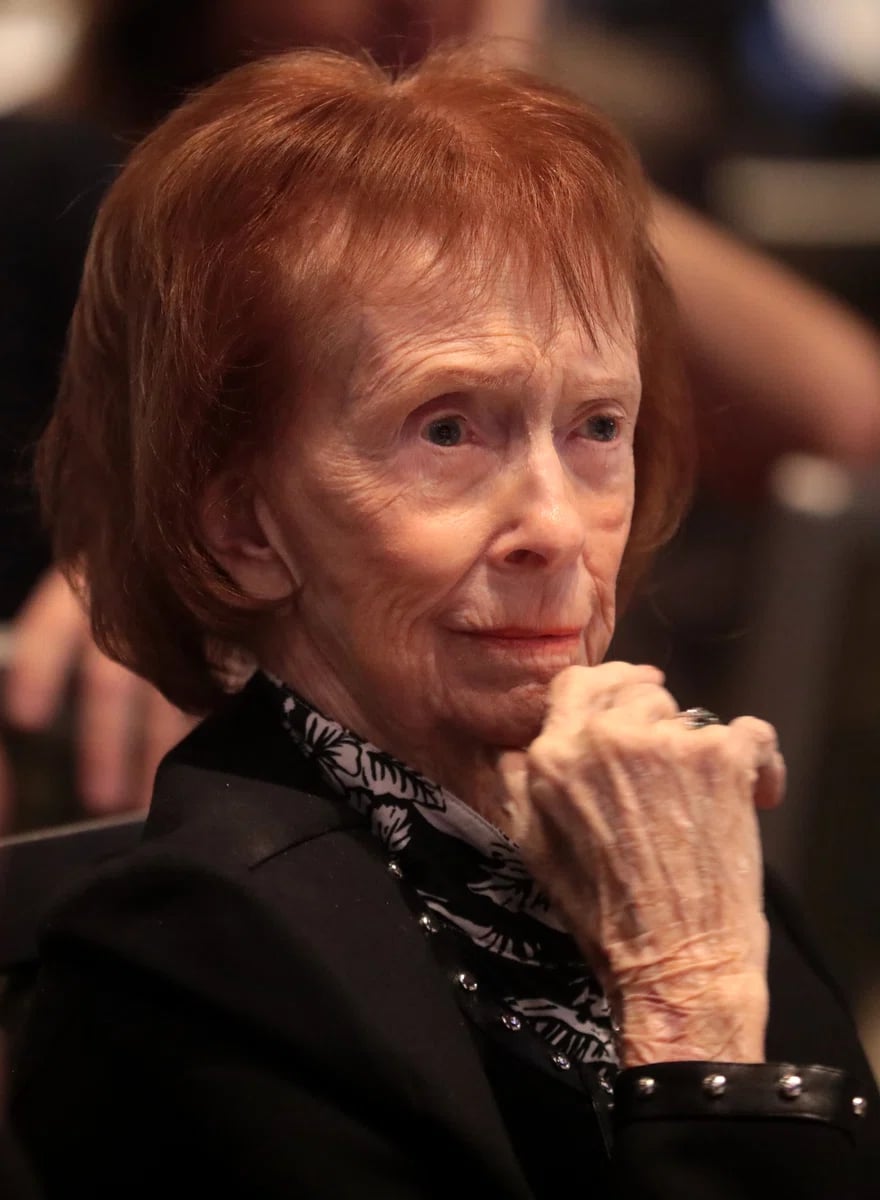 Portrait of Jane Dee Hull (1935–2020) – memorial page