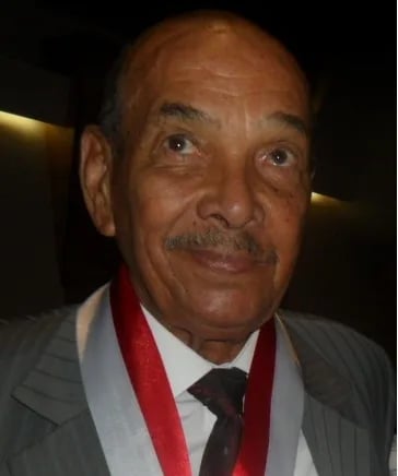 Portrait of Efraín Sánchez (1926–2020) – memorial page