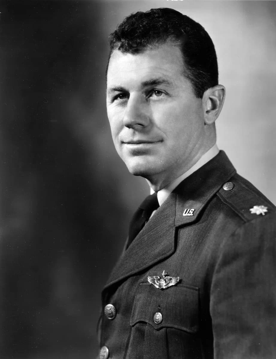 Chuck Yeager (nΓ©e Charles Elwood Yeager)