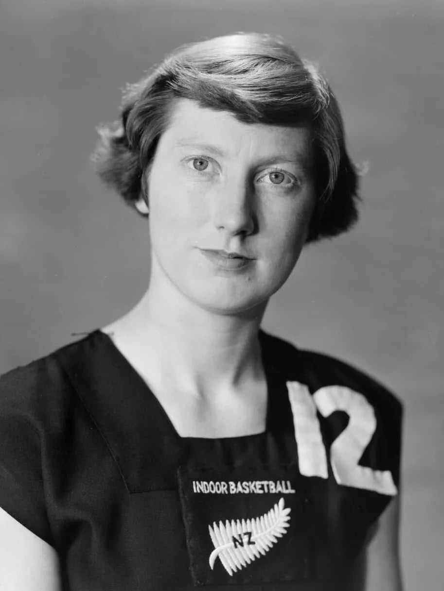 Portrait of Yvette Williams (1929–2019) – memorial page