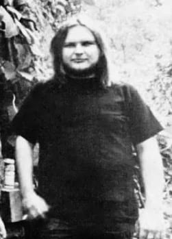 Portrait of Ed King (1949–2018) – memorial page