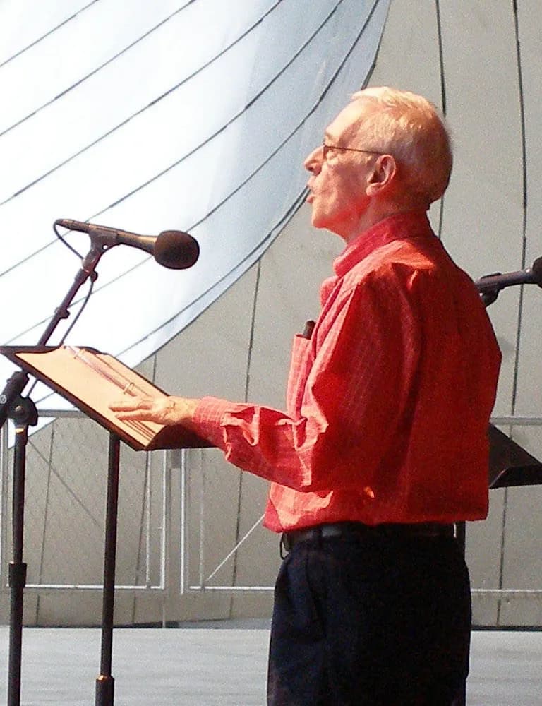 John Mahoney (geb. Charles Jonathan Mahoney)