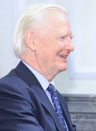 Porträt von James Mirrlees (1936–2018) – Gedenkseite