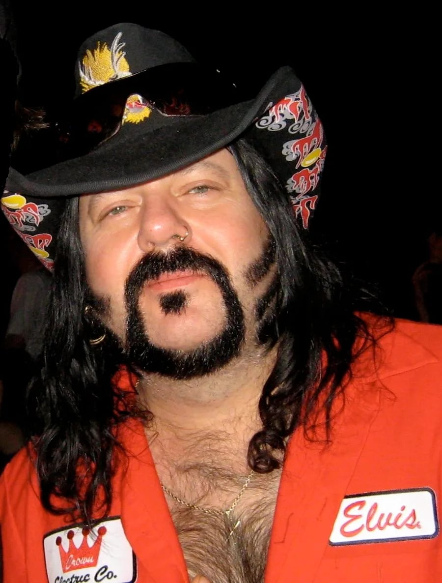 Portrait of Vinnie Paul (1964–2018) – memorial page
